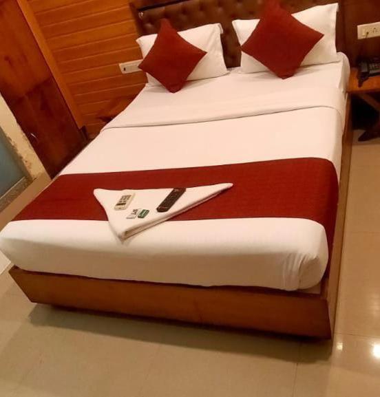 Grandeur By Avion Palace Near T2 International Airport Bombay Extérieur photo